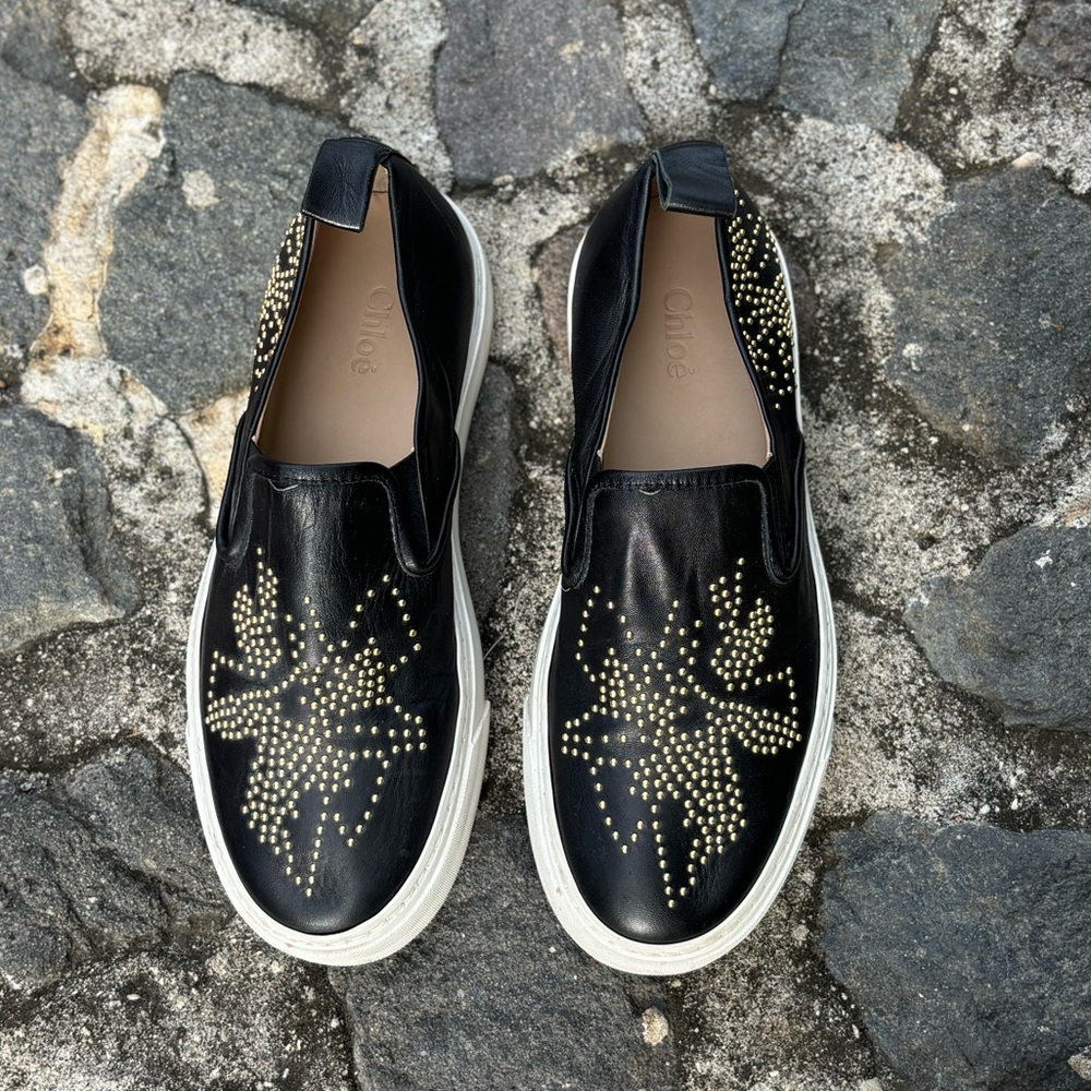 CHLOE AUTHENTIC BLACK W GOLD DETAILS